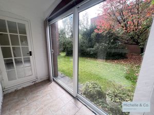 Garden Room- click for photo gallery